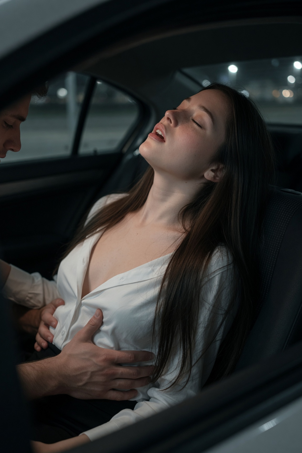 En el coche — imagen erótica con IA 5